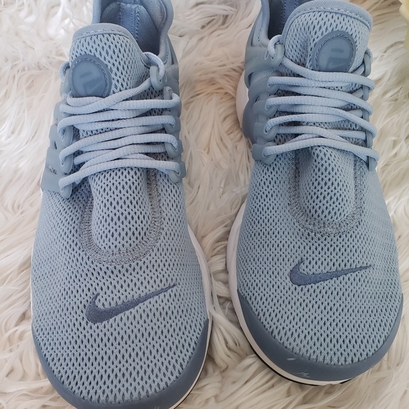 Women's Nike Air Presto - Picture 3 of 6